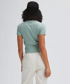 Stoic Daily Fitted T-Shirt - Women&apos;s -The Stoic Style Sales Shop DAROLI D1 13